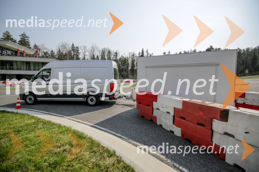 Volkswagen CrafterVolkswagen Crafter, slovenska predstavitev