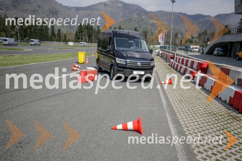 Volkswagen CrafterVolkswagen Crafter, slovenska predstavitev