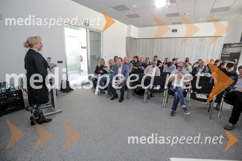 Volkswagen Crafter, slovenska predstavitev