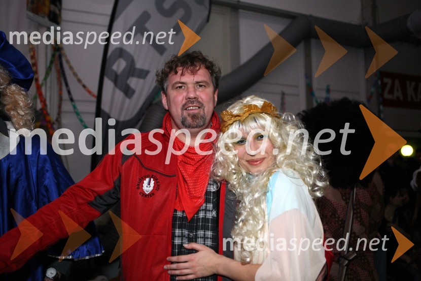 Štefan Čelan, ptujski župan in Natalija Bratkovič, voditeljica na televiziji RTS MariborKurentovanje 2008 na Ptuju: koncert Boštjana Konečnika ter skupin Skater in Atomik Harmonik