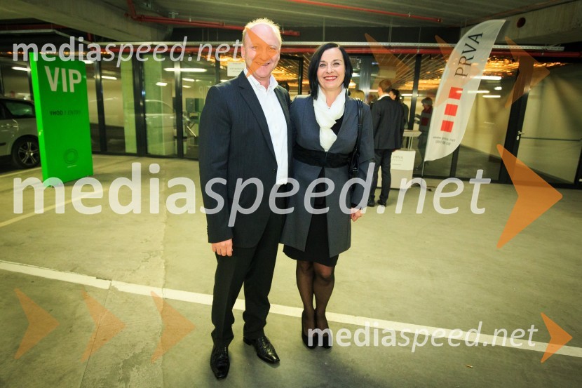  Stevart Vončina, vodja ključnih kupcev, Prva Osebna zavarovalnica;  Andreja Roš, vodja ključnih kupcev, Prva osebna zavarovalnica, d. d.Koncert 2Cellos in VIP sprejem, PRVA osebna zavarovalnica