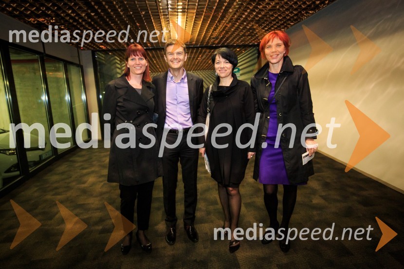  Simona Škufca Zaveršek; mag. Boštjan Škufca Zaveršek, član upravnega odbora Prva osebna zavarovalnica, d.d.;  Nataša Hajdinjak, direktor marketinga in trženja zavarovanj;  Mateja Čampa, Prva osebna zavarovalnica, d.d.Koncert 2Cellos in VIP sprejem, PRVA osebna zavarovalnica