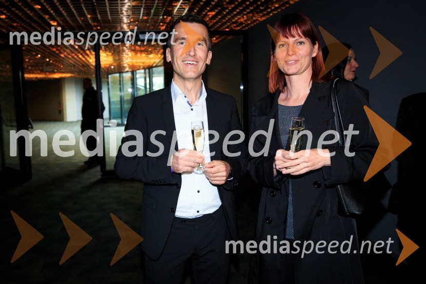  Franci Gregorčič, vodja ključnih kupcev,  Prva osebna zavarovalnica, d.d.;  Sonja Škufca Zaveršek, Setcce d.o.o.Koncert 2Cellos in VIP sprejem, PRVA osebna zavarovalnica