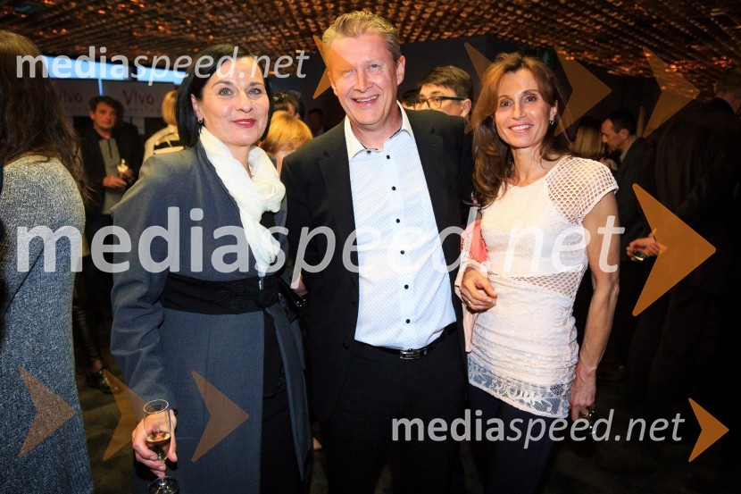  Andreja Roš, vodja ključnih kupcev, Prva osebna zavarovalnica, d. d.;  Davorin Poherc, direktor podjetja Kemofarmacija d.d.;  Nataša Poherc, dr. med. spec.Koncert 2Cellos in VIP sprejem, PRVA osebna zavarovalnica