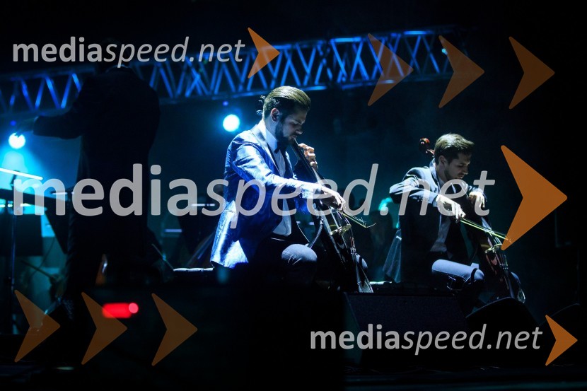  Stjepan Hauser, čelist, 2 Cellos;  Luka Šulić, čelist, 2 CellosKoncert 2Cellos in VIP sprejem, PRVA osebna zavarovalnica