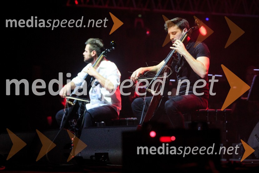  Stjepan Hauser, čelist, 2 Cellos;  Luka Šulić, čelist, 2 CellosKoncert 2Cellos in VIP sprejem, PRVA osebna zavarovalnica