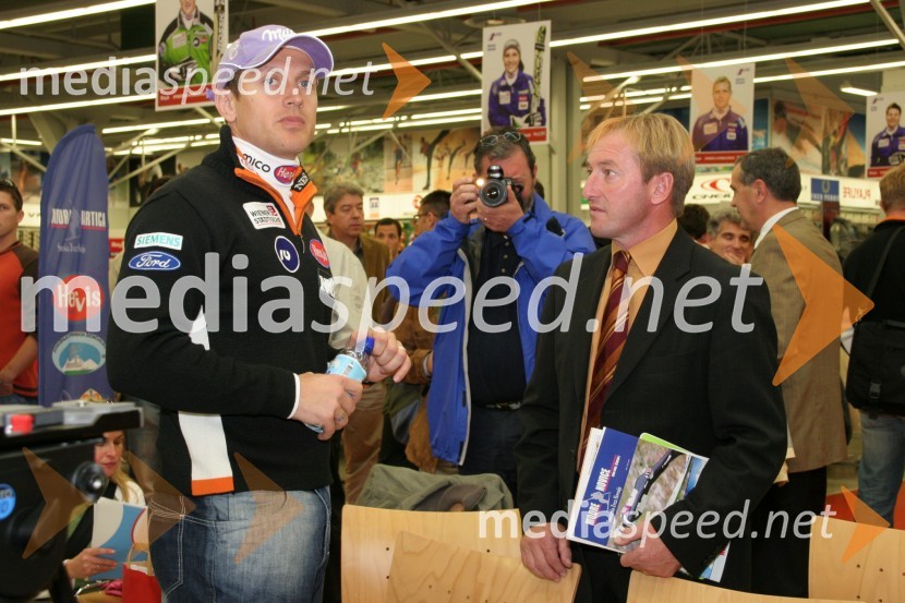 Smučar Jure Košir in Bojan KrižajSmučarska reprezentanca, tiskovna konferenca