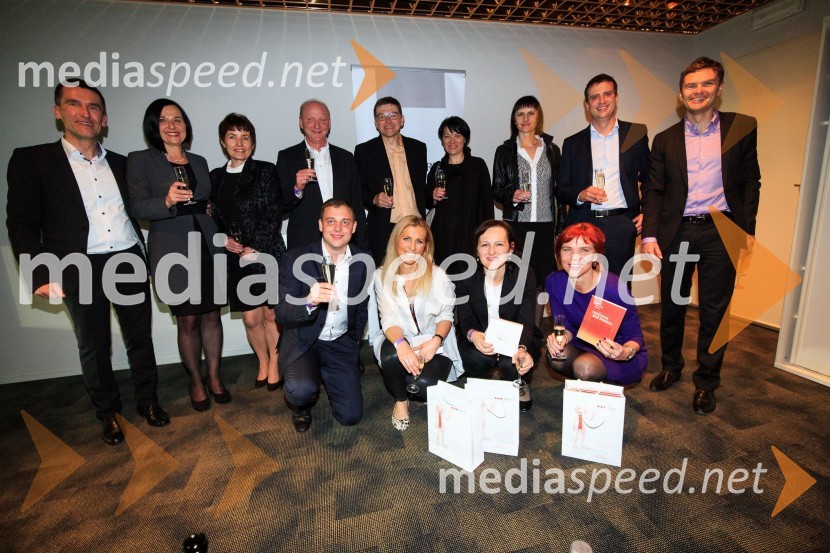  Franci Gregorčič,  vodja ključnih kupcev, skupina Prva d.d.;  Andreja Roš, vodja ključnih kupcev, Prva osebna zavarovalnica, d. d.;  ... ;  ... ;  ... ;  ... ;  Katerina Steiner, Prva osebna zavarovalnica, d.d.;  Nataša Hajdinjak, direktor marketinga in trženja zavarovanj;  ... ;  Alenka Žagar , vodja ključnih kupcev, Prva osebna zavarovalnica d.d.;  Mateja Čampa, namestnica direktorja marketinga in trženja zavarovanj, Prva osebna zavarovalnica, d.d.;  Janez Kranjc, Prva osebna zavarovalnica; mag. Boštjan Škufca Zaveršek, Prva osebna zavarovalnicaKoncert 2Cellos in VIP sprejem, PRVA osebna zavarovalnica