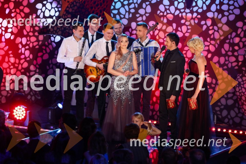 Ognjeni muzikanti in Tjaša HrovatSlovenska polka in valček 2017