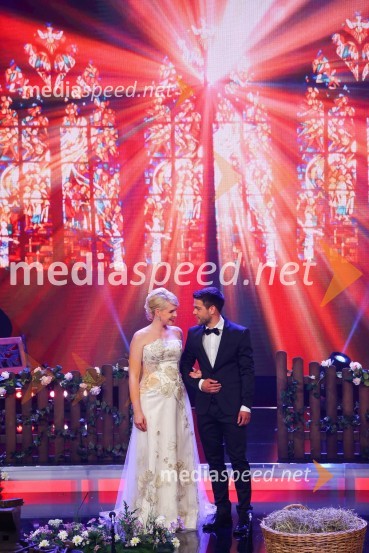  Darja Gajšek, pevka, voditeljica;  ... Slovenska polka in valček 2017