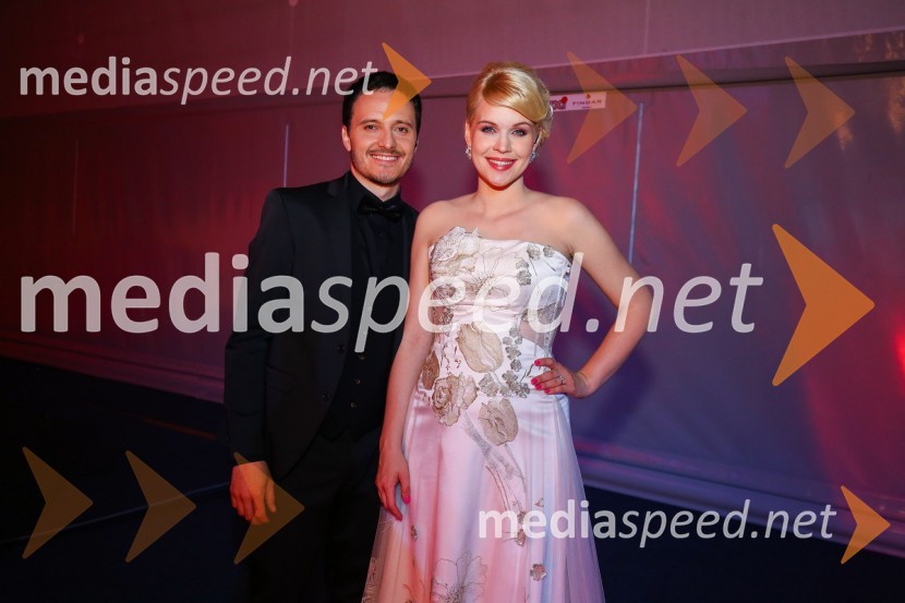  Blaž Švab, pevec, skupina Modrijani;  Darja Gajšek, pevka, voditeljicaSlovenska polka in valček 2017