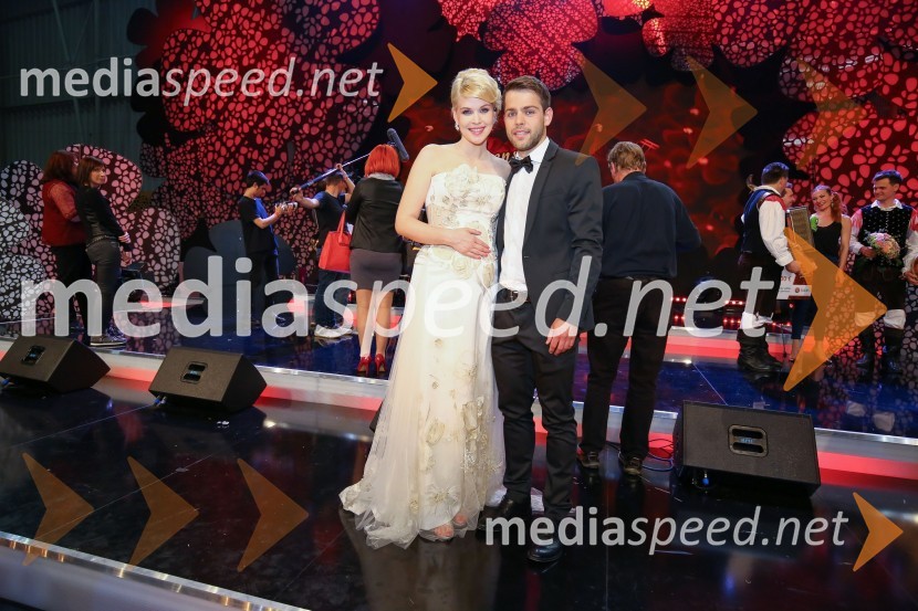  Darja Gajšek, pevka, voditeljica;  ... Slovenska polka in valček 2017