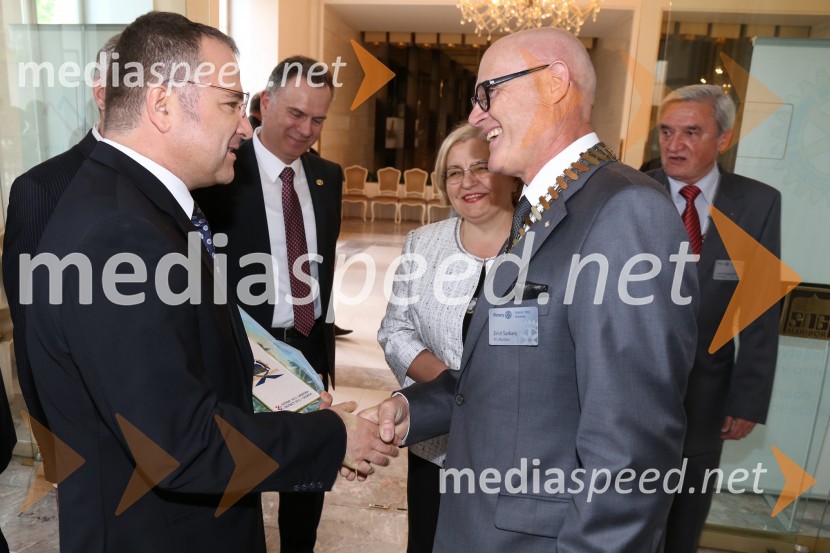  ... ;  Emil Šarkanj, lastnik Galerije Hest,  predsednik Rotary kluba MariborRotary klub,  25. obletnica kluba