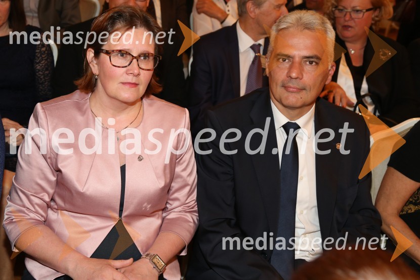  Klaudija Šturm, predsednica Rotary kluba Maribor Park;  Danijel Lorbek, predsednik Rotary kluba Maribor LentRotary klub,  25. obletnica kluba