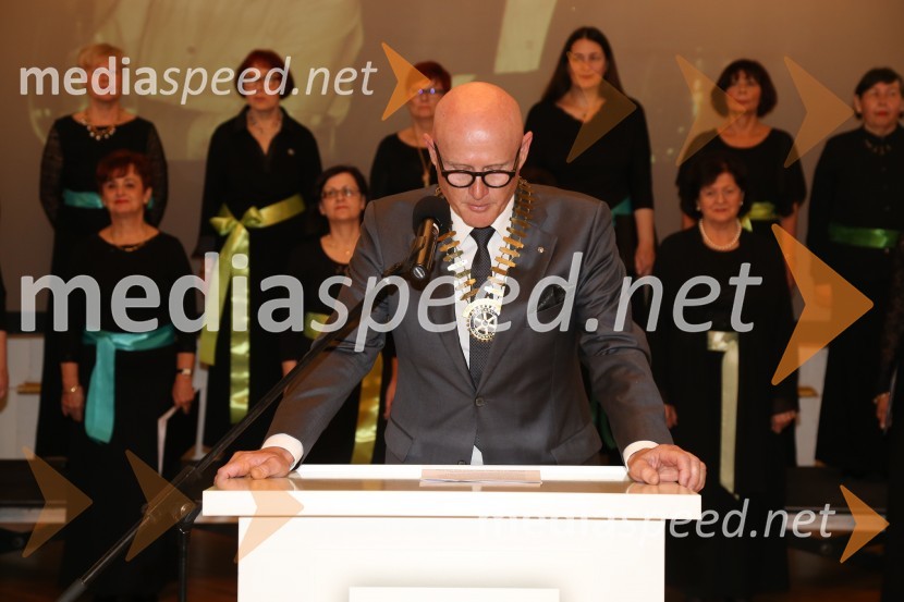  Emil Šarkanj, lastnik Galerije Hest,  predsednik Rotary kluba MariborRotary klub,  25. obletnica kluba