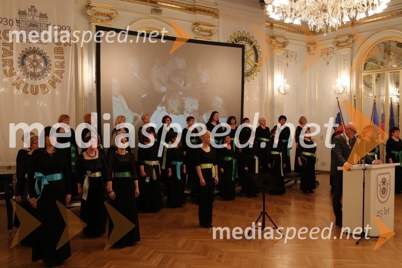  Emil Šarkanj, lastnik Galerije Hest,  predsednik Rotary kluba MariborRotary klub,  25. obletnica kluba