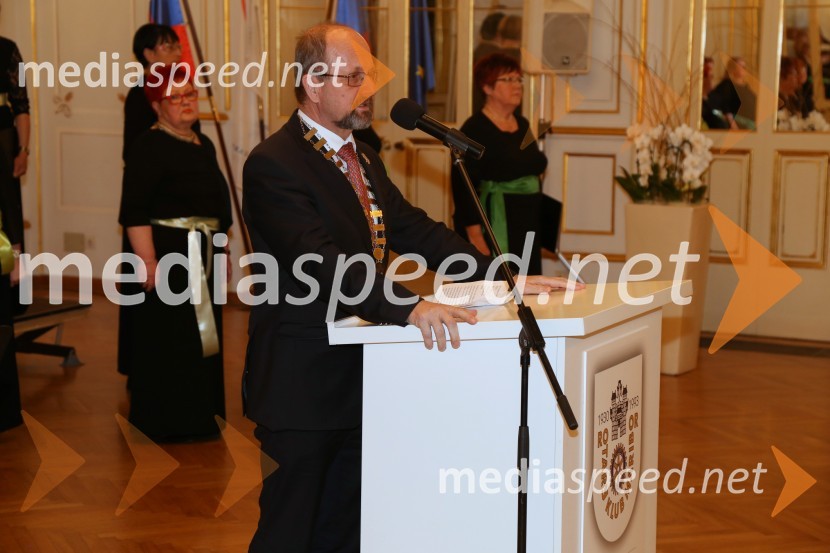  Jože Zadravec, Guverner Distrikta 1912 2016/2017Rotary klub,  25. obletnica kluba