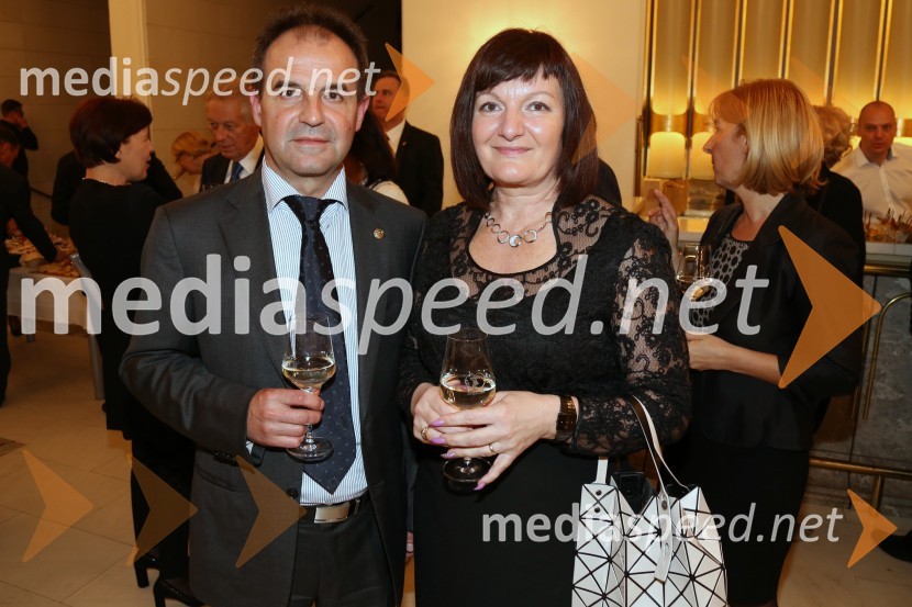  Erik Vrabič, predsednik upravnega odbora Fundacije Leona Štuklja;  Anita VrabičRotary klub,  25. obletnica kluba