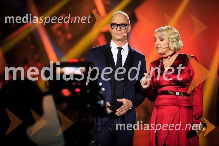  Uroš Smolej, igralec;  Alenka Godec, pevkaZmagovalka 41. Popevke je Nuška Drašček