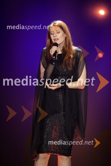  Eva Boto, pevkaZmagovalka 41. Popevke je Nuška Drašček