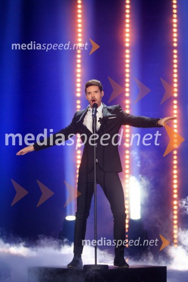  Matjaž Kumelj, pevec, manekenZmagovalka 41. Popevke je Nuška Drašček