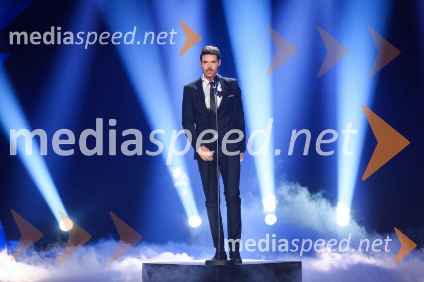  Matjaž Kumelj, pevec, manekenZmagovalka 41. Popevke je Nuška Drašček