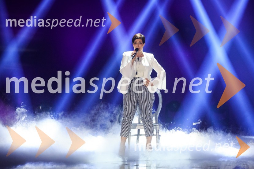  Nuška Drašček, pevkaZmagovalka 41. Popevke je Nuška Drašček