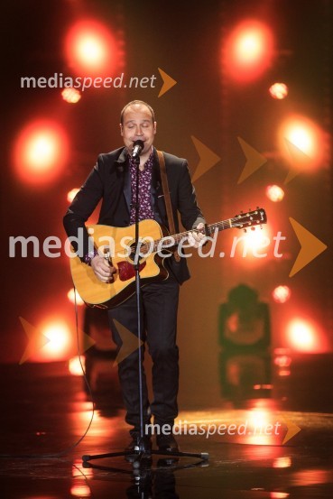  Aleksander Novak, glasbenikZmagovalka 41. Popevke je Nuška Drašček