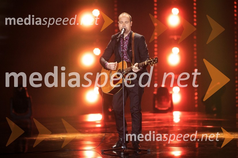  Aleksander Novak, glasbenikZmagovalka 41. Popevke je Nuška Drašček