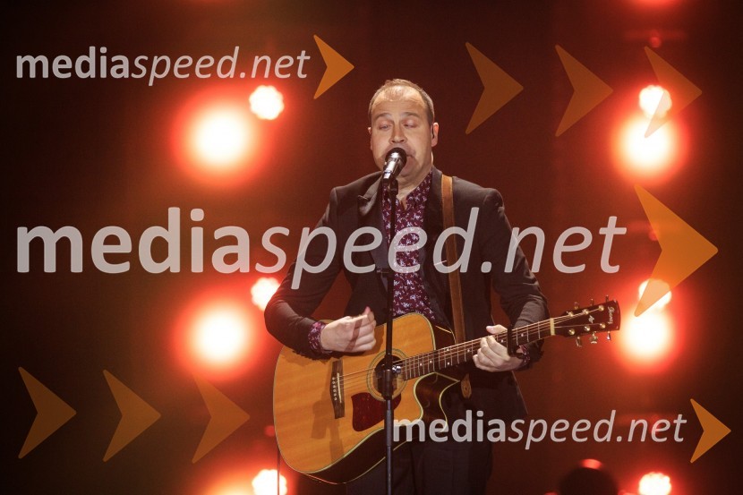  Aleksander Novak, glasbenikZmagovalka 41. Popevke je Nuška Drašček