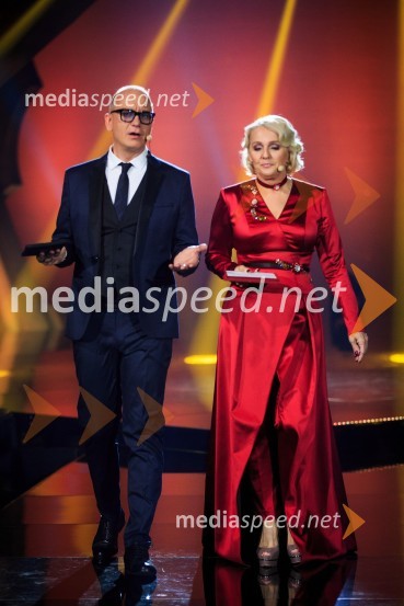  Uroš Smolej, igralec;  Alenka Godec, pevkaZmagovalka 41. Popevke je Nuška Drašček