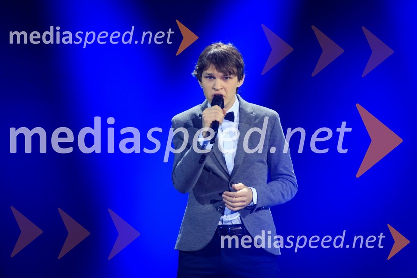 Duet Po drugi straniZmagovalka 41. Popevke je Nuška Drašček