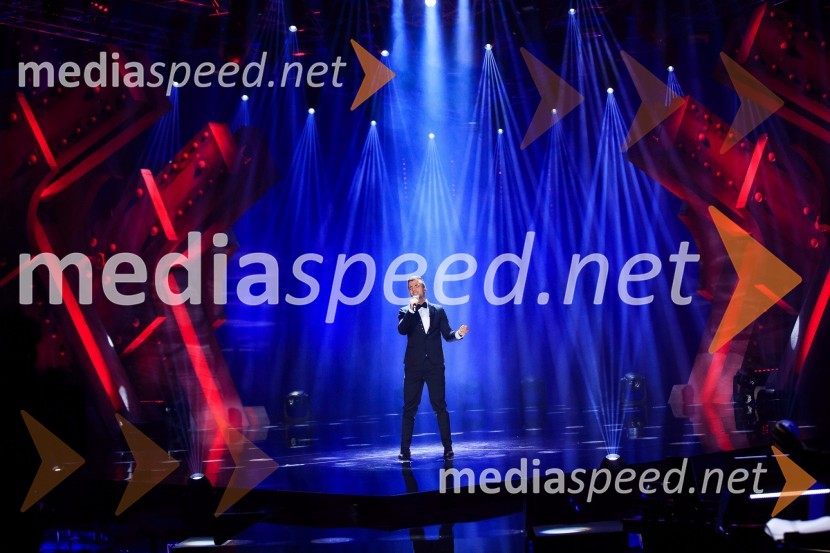  Gašper Rifelj, pevecZmagovalka 41. Popevke je Nuška Drašček