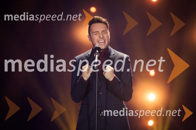  Alex Volasko, pevecZmagovalka 41. Popevke je Nuška Drašček