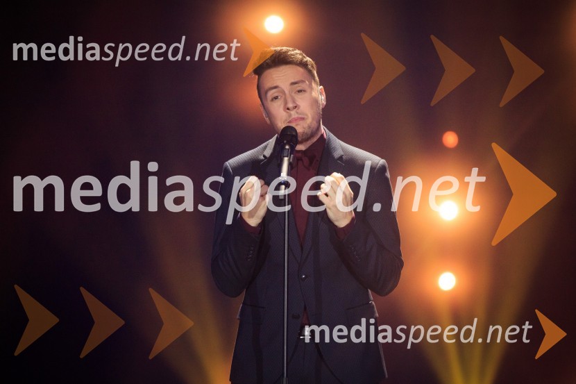  Alex Volasko, pevecZmagovalka 41. Popevke je Nuška Drašček