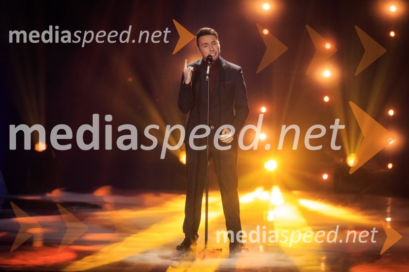  Alex Volasko, pevecZmagovalka 41. Popevke je Nuška Drašček