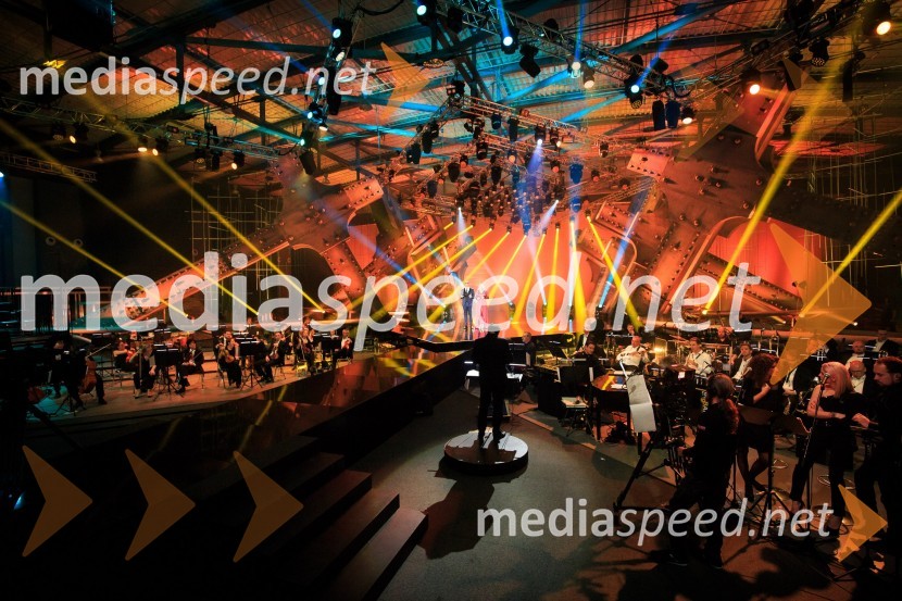 41. PopevkaZmagovalka 41. Popevke je Nuška Drašček