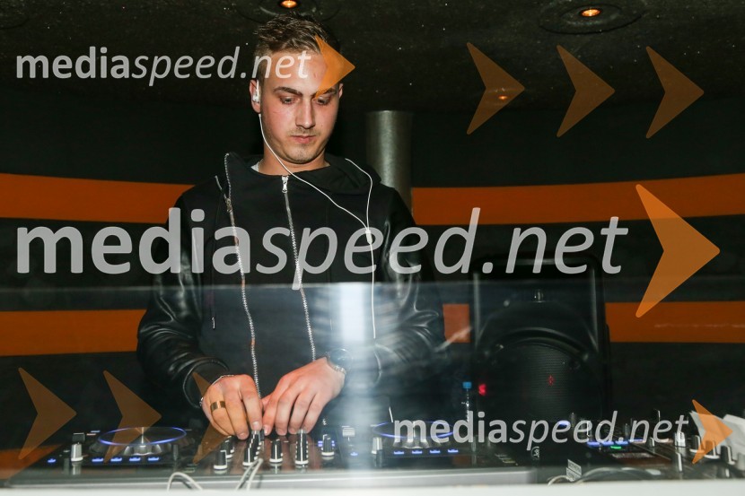  Sandi  Miler, DJ.ArtesDiskoteka Yucatan, otvoritev