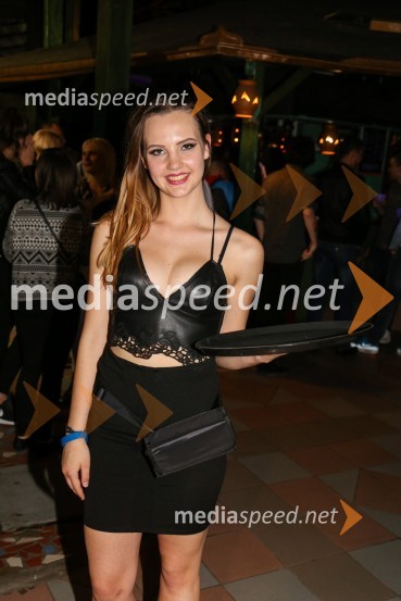 Diskoteka Yucatan, otvoritev