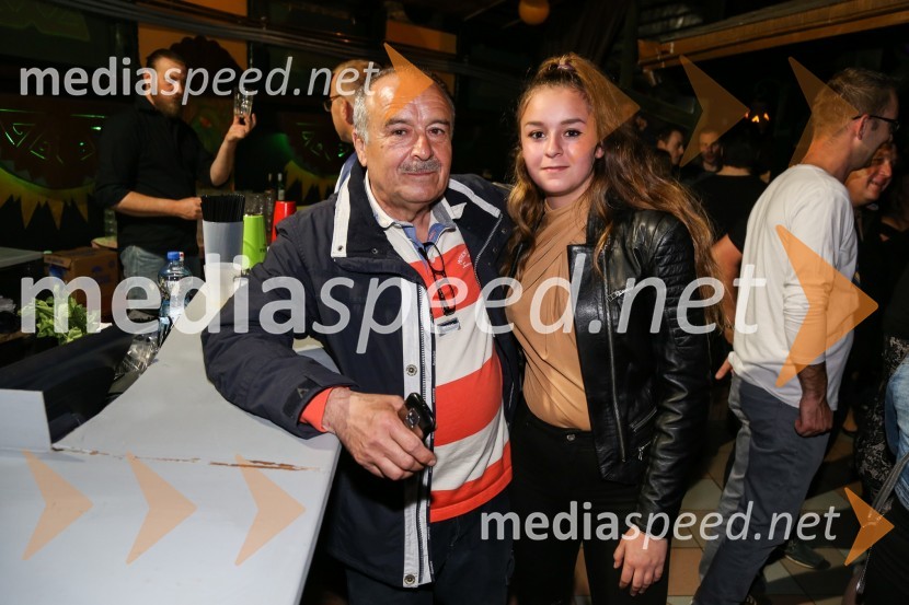  Bojan Belna, lastnik diskoteke Yucatan;  Brina BelnaDiskoteka Yucatan, otvoritev