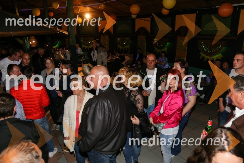 Diskoteka Yucatan, otvoritevDiskoteka Yucatan, otvoritev