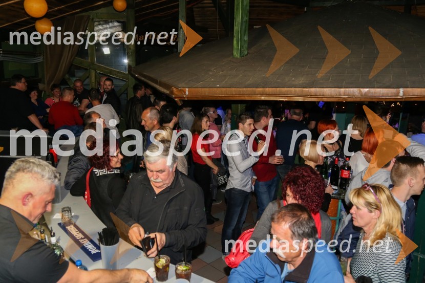 Diskoteka Yucatan, otvoritevDiskoteka Yucatan, otvoritev