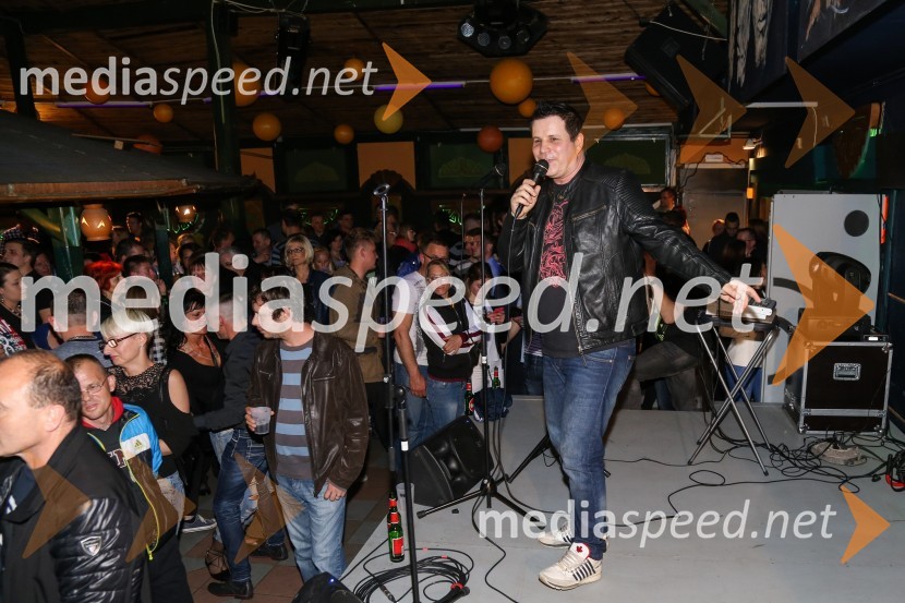 Diskoteka Yucatan, otvoritevDiskoteka Yucatan, otvoritev