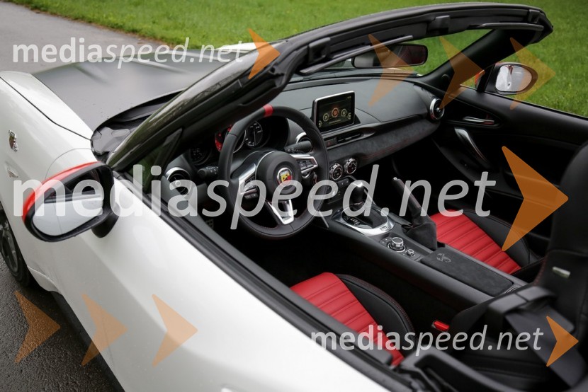 Fiat 124 Spider in Abarth 124 Spider, Slovenska predstavitevFiat 124 Spider in Abarth 124 Spider, Slovenska predstavitev