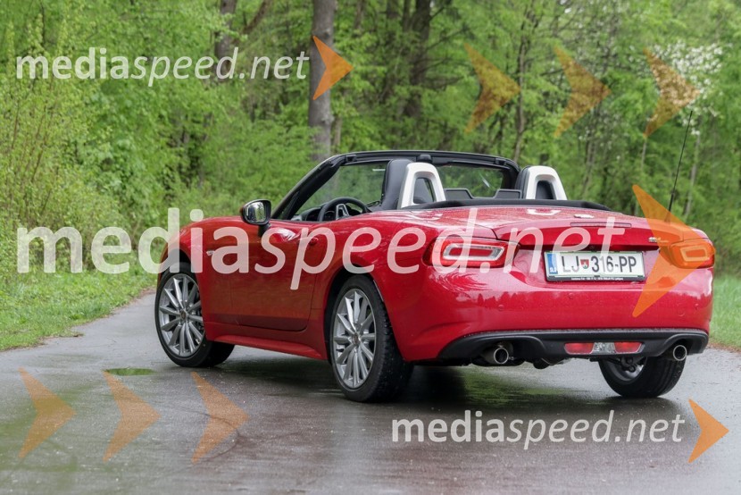 Fiat 124 Spider in Abarth 124 Spider, Slovenska predstavitevFiat 124 Spider in Abarth 124 Spider, Slovenska predstavitev