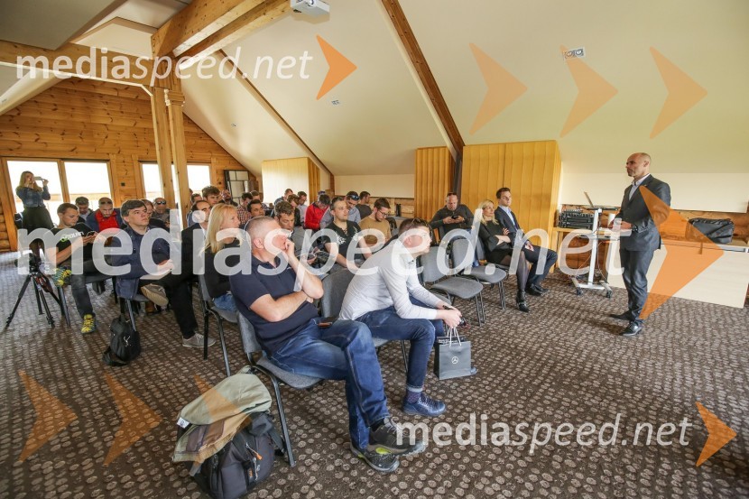 Mercedes Benz GLA200d, slovenska predstavitev