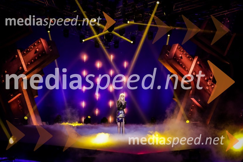  Sara  Lamprečnik, pevkaZmagovalka Dnevov slovenske zabavne glasbe, Poprock je Anabel