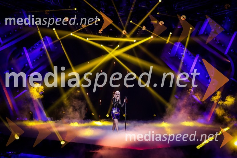  Sara  Lamprečnik, pevkaZmagovalka Dnevov slovenske zabavne glasbe, Poprock je Anabel