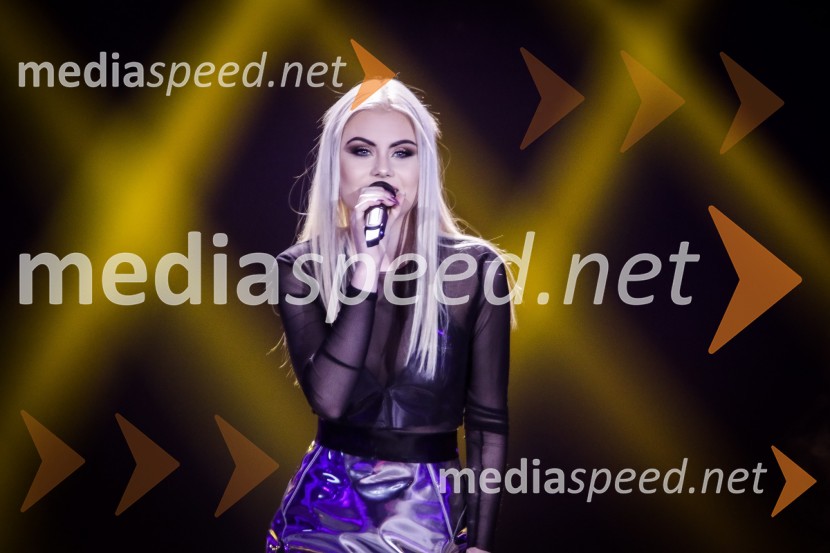  Sara  Lamprečnik, pevkaZmagovalka Dnevov slovenske zabavne glasbe, Poprock je Anabel