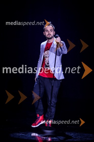  Žiga Rustja, pevec, moderator Radia CaprisZmagovalka Dnevov slovenske zabavne glasbe, Poprock je Anabel